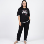 Black pant and black tshirt
